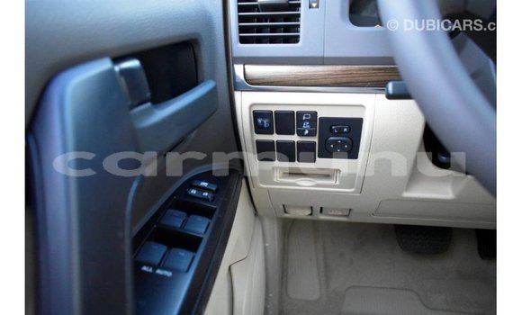 Buy Import Toyota Land Cruiser White Car in Import - Dubai in Region of Bouenza Buy Import Toyota Land Cruiser White Car in Import - Dubai in Region of Bouenza