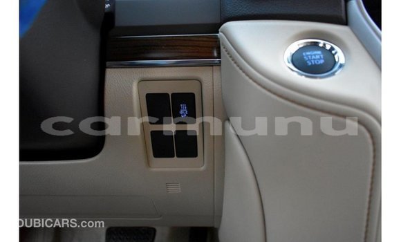 Buy Import Toyota Land Cruiser White Car in Import - Dubai in Region of Bouenza Buy Import Toyota Land Cruiser White Car in Import - Dubai in Region of Bouenza