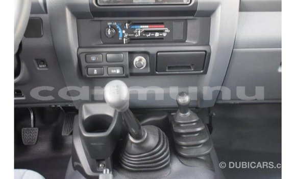 Buy Import Toyota Land Cruiser White Car in Import - Dubai in Region of Bouenza Buy Import Toyota Land Cruiser White Car in Import - Dubai in Region of Bouenza