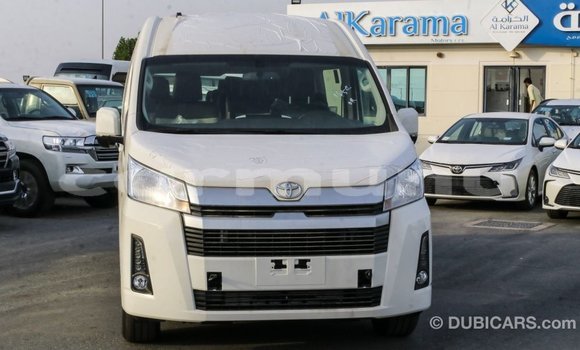 Acheter Import Voiture Toyota Hiace Blanc à Import - Dubai, Région de la Bouenza Acheter Import Voiture Toyota Hiace Blanc à Import - Dubai, Région de la Bouenza
