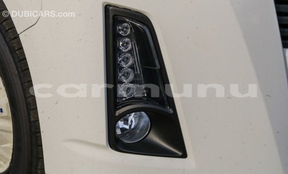 Acheter Import Voiture Toyota Hiace Blanc à Import - Dubai, Région de la Bouenza Acheter Import Voiture Toyota Hiace Blanc à Import - Dubai, Région de la Bouenza