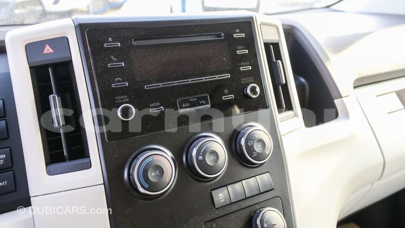 Big with watermark toyota hiace r%c3%a9gion de la bouenza import dubai 2456
