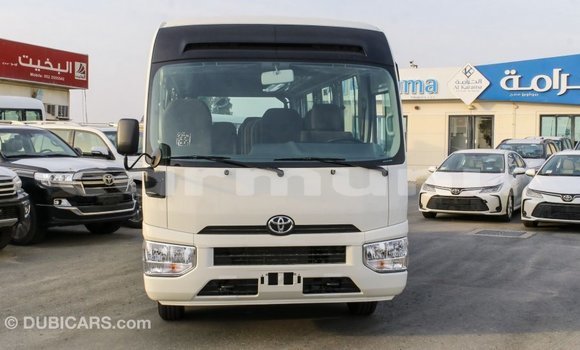 Acheter Import Voiture Toyota Coaster Blanc à Import - Dubai, Région de la Bouenza Acheter Import Voiture Toyota Coaster Blanc à Import - Dubai, Région de la Bouenza
