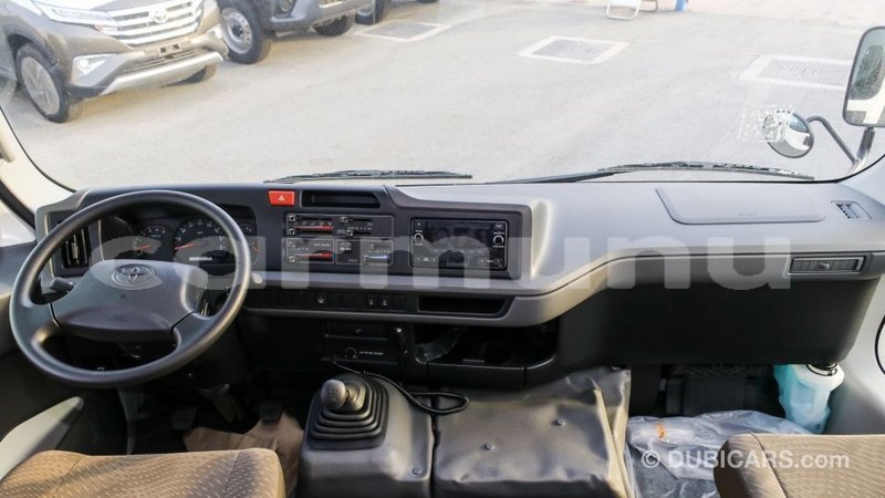 Big with watermark toyota coaster r%c3%a9gion de la bouenza import dubai 2459