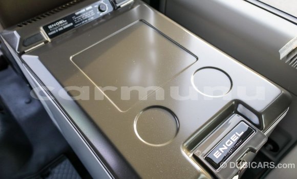 Acheter Import Voiture Toyota Coaster Blanc à Import - Dubai, Région de la Bouenza Acheter Import Voiture Toyota Coaster Blanc à Import - Dubai, Région de la Bouenza