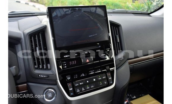 Buy Import Toyota Land Cruiser Black Car in Import - Dubai in Region of Bouenza Buy Import Toyota Land Cruiser Black Car in Import - Dubai in Region of Bouenza