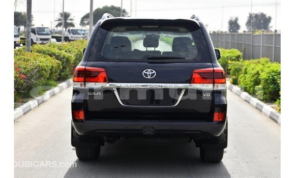 Buy Import Toyota Land Cruiser Black Car in Import - Dubai in Region of Bouenza Buy Import Toyota Land Cruiser Black Car in Import - Dubai in Region of Bouenza