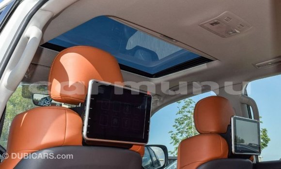 Acheter Import Voiture Toyota Land Cruiser Blanc à Import - Dubai, Région de la Bouenza Acheter Import Voiture Toyota Land Cruiser Blanc à Import - Dubai, Région de la Bouenza