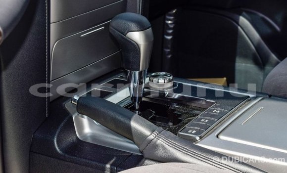 Acheter Import Voiture Toyota Land Cruiser Noir à Import - Dubai, Région de la Bouenza Acheter Import Voiture Toyota Land Cruiser Noir à Import - Dubai, Région de la Bouenza