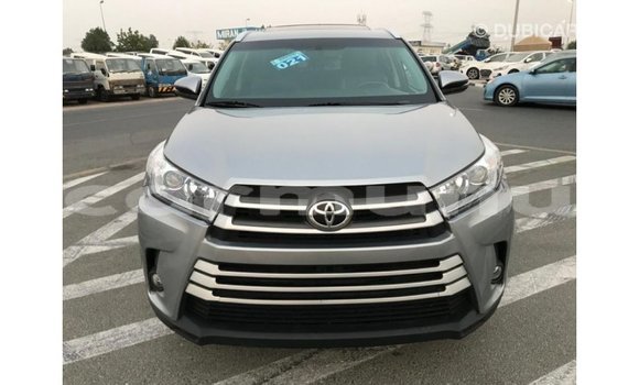 Buy Import Toyota Highlander Other Car in Import - Dubai in Region of Bouenza Buy Import Toyota Highlander Other Car in Import - Dubai in Region of Bouenza