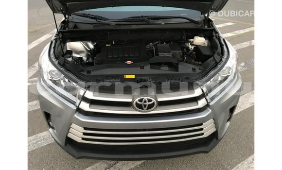 Buy Import Toyota Highlander Other Car in Import - Dubai in Region of Bouenza Buy Import Toyota Highlander Other Car in Import - Dubai in Region of Bouenza
