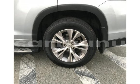 Buy Import Toyota Highlander Other Car in Import - Dubai in Region of Bouenza Buy Import Toyota Highlander Other Car in Import - Dubai in Region of Bouenza