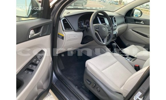 Buy Import Hyundai Tucson White Car in Import - Dubai in Region of Bouenza Buy Import Hyundai Tucson White Car in Import - Dubai in Region of Bouenza