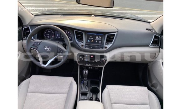 Buy Import Hyundai Tucson White Car in Import - Dubai in Region of Bouenza Buy Import Hyundai Tucson White Car in Import - Dubai in Region of Bouenza