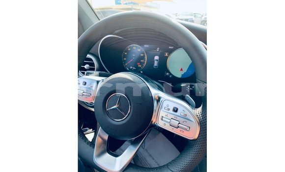 Acheter Import Voiture Mercedes-Benz GLC Noir à Import - Dubai, Région de la Bouenza Acheter Import Voiture Mercedes-Benz GLC Noir à Import - Dubai, Région de la Bouenza