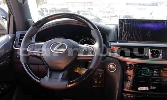 Acheter Import Voiture Lexus LX Blanc à Import - Dubai, Région de la Bouenza Acheter Import Voiture Lexus LX Blanc à Import - Dubai, Région de la Bouenza