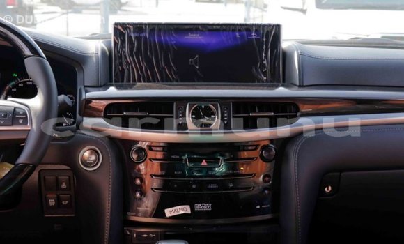 Acheter Import Voiture Lexus LX Blanc à Import - Dubai, Région de la Bouenza Acheter Import Voiture Lexus LX Blanc à Import - Dubai, Région de la Bouenza