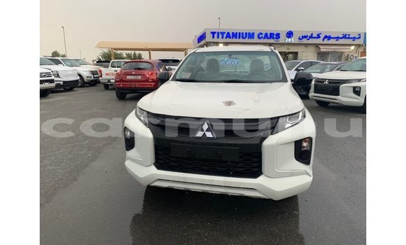Buy Import Mitsubishi L200 White Car in Import - Dubai in Region of Bouenza Buy Import Mitsubishi L200 White Car in Import - Dubai in Region of Bouenza