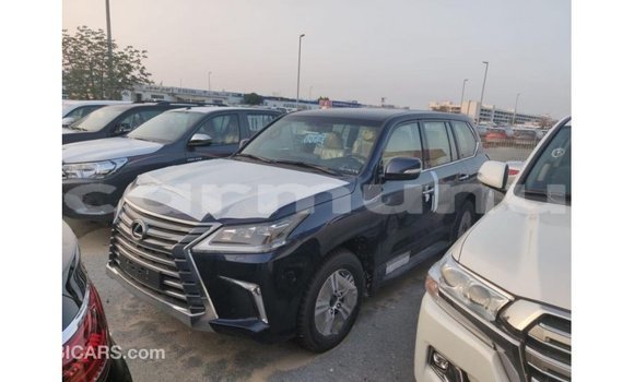 Acheter Import Voiture Lexus LX Bleu à Import - Dubai, Région de la Bouenza Acheter Import Voiture Lexus LX Bleu à Import - Dubai, Région de la Bouenza