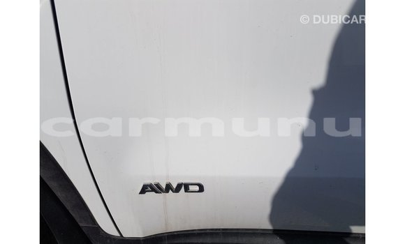 Acheter Import Voiture Kia Sportage Blanc à Import - Dubai, Région de la Bouenza Acheter Import Voiture Kia Sportage Blanc à Import - Dubai, Région de la Bouenza
