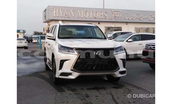 Acheter Import Voiture Lexus LX Blanc à Import - Dubai, Région de la Bouenza Acheter Import Voiture Lexus LX Blanc à Import - Dubai, Région de la Bouenza