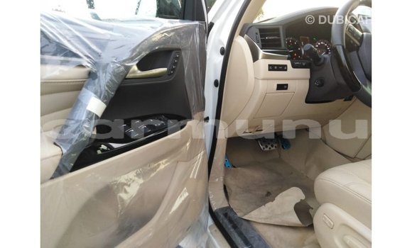 Acheter Import Voiture Lexus LX Blanc à Import - Dubai, Région de la Bouenza Acheter Import Voiture Lexus LX Blanc à Import - Dubai, Région de la Bouenza