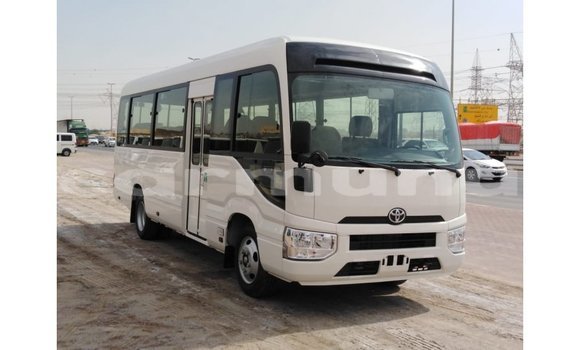 Acheter Import Voiture Toyota Coaster Blanc à Import - Dubai, Région de la Bouenza Acheter Import Voiture Toyota Coaster Blanc à Import - Dubai, Région de la Bouenza
