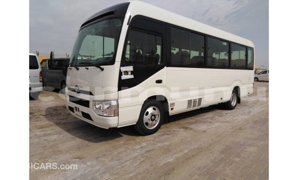 Acheter Import Voiture Toyota Coaster Blanc à Import - Dubai, Région de la Bouenza Acheter Import Voiture Toyota Coaster Blanc à Import - Dubai, Région de la Bouenza