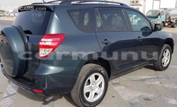 Buy Import Toyota RAV4 Green Car in Import - Dubai in Region of Bouenza Buy Import Toyota RAV4 Green Car in Import - Dubai in Region of Bouenza