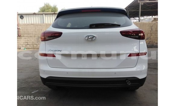 Acheter Import Voiture Hyundai Tucson Blanc à Import - Dubai, Région de la Bouenza Acheter Import Voiture Hyundai Tucson Blanc à Import - Dubai, Région de la Bouenza