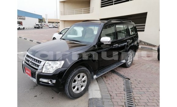 Acheter Import Voiture Mitsubishi Pajero Noir à Import - Dubai, Région de la Bouenza Acheter Import Voiture Mitsubishi Pajero Noir à Import - Dubai, Région de la Bouenza