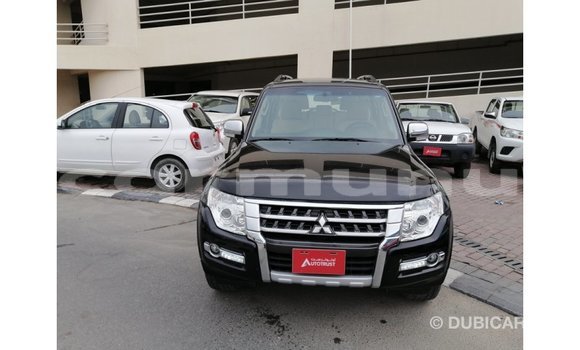 Acheter Import Voiture Mitsubishi Pajero Noir à Import - Dubai, Région de la Bouenza Acheter Import Voiture Mitsubishi Pajero Noir à Import - Dubai, Région de la Bouenza