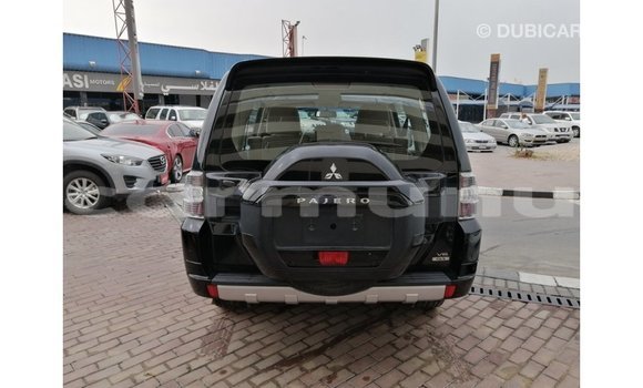 Acheter Import Voiture Mitsubishi Pajero Noir à Import - Dubai, Région de la Bouenza Acheter Import Voiture Mitsubishi Pajero Noir à Import - Dubai, Région de la Bouenza