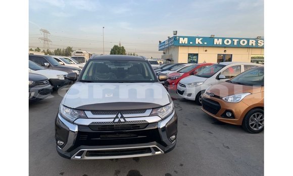 Buy Import Mitsubishi Outlander Brown Car in Import - Dubai in Region of Bouenza Buy Import Mitsubishi Outlander Brown Car in Import - Dubai in Region of Bouenza