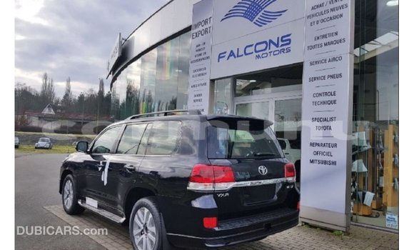 Buy Import Toyota Land Cruiser Black Car in Import - Dubai in Region of Bouenza Buy Import Toyota Land Cruiser Black Car in Import - Dubai in Region of Bouenza