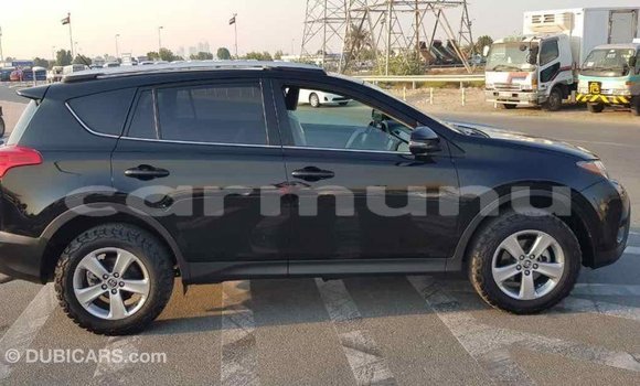 Acheter Import Voiture Toyota RAV4 Noir à Import - Dubai, Région de la Bouenza Acheter Import Voiture Toyota RAV4 Noir à Import - Dubai, Région de la Bouenza
