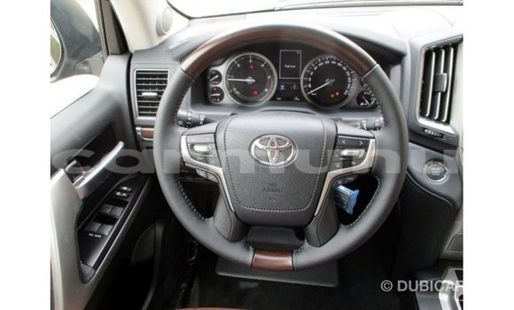 Buy Import Toyota Land Cruiser Black Car in Import - Dubai in Region of Bouenza Buy Import Toyota Land Cruiser Black Car in Import - Dubai in Region of Bouenza