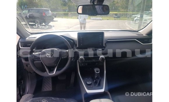 Buy Import Toyota HiAce Other Truck in Import - Dubai in Region of Bouenza Buy Import Toyota HiAce Other Truck in Import - Dubai in Region of Bouenza