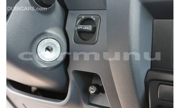 Buy Import Toyota Land Cruiser White Car in Import - Dubai in Region of Bouenza Buy Import Toyota Land Cruiser White Car in Import - Dubai in Region of Bouenza