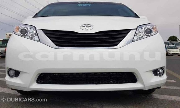 Buy Import Toyota Sienna White Car in Import - Dubai in Region of Bouenza Buy Import Toyota Sienna White Car in Import - Dubai in Region of Bouenza