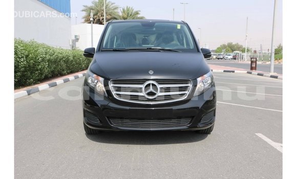 Buy Import Mercedes-Benz 250 Black Car in Import - Dubai in Region of Bouenza Buy Import Mercedes-Benz 250 Black Car in Import - Dubai in Region of Bouenza