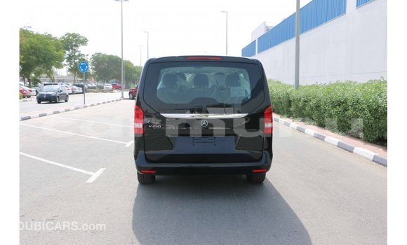 Buy Import Mercedes-Benz 250 Black Car in Import - Dubai in Region of Bouenza Buy Import Mercedes-Benz 250 Black Car in Import - Dubai in Region of Bouenza