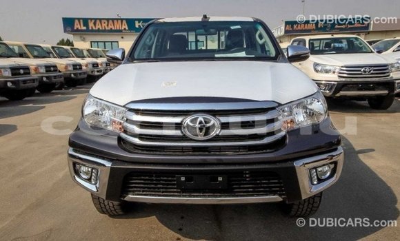 Acheter Import Voiture Toyota Hilux Noir à Import - Dubai, Région de la Bouenza Acheter Import Voiture Toyota Hilux Noir à Import - Dubai, Région de la Bouenza