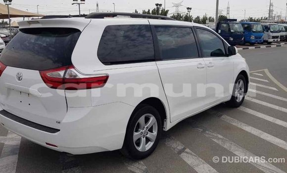 Buy Import Toyota Sienna White Car in Import - Dubai in Region of Bouenza Buy Import Toyota Sienna White Car in Import - Dubai in Region of Bouenza