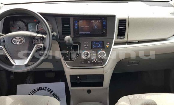 Buy Import Toyota Sienna White Car in Import - Dubai in Region of Bouenza Buy Import Toyota Sienna White Car in Import - Dubai in Region of Bouenza