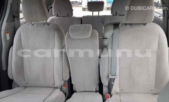 Buy Import Toyota Sienna White Car in Import - Dubai in Region of Bouenza Buy Import Toyota Sienna White Car in Import - Dubai in Region of Bouenza