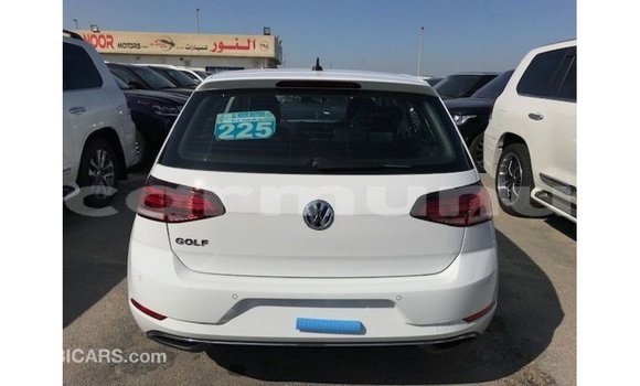 Acheter Import Voiture Volkswagen Golf Blanc à Import - Dubai, Région de la Bouenza Acheter Import Voiture Volkswagen Golf Blanc à Import - Dubai, Région de la Bouenza