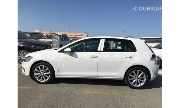Acheter Import Voiture Volkswagen Golf Blanc à Import - Dubai, Région de la Bouenza Acheter Import Voiture Volkswagen Golf Blanc à Import - Dubai, Région de la Bouenza