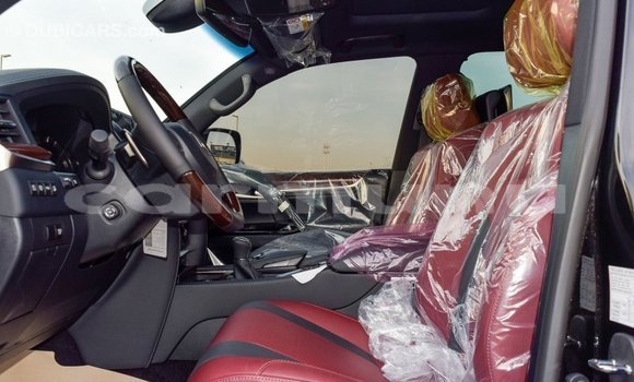 Acheter Import Voiture Lexus LX Noir à Import - Dubai, Région de la Bouenza Acheter Import Voiture Lexus LX Noir à Import - Dubai, Région de la Bouenza