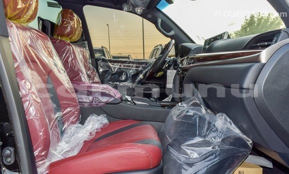 Acheter Import Voiture Lexus LX Noir à Import - Dubai, Région de la Bouenza Acheter Import Voiture Lexus LX Noir à Import - Dubai, Région de la Bouenza